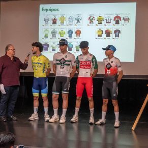 Presentacio¿n Vuelta Ciclista08